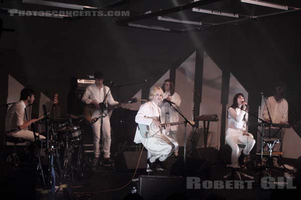 CHARLOTTE GAINSBOURG - 2012-05-21 - PARIS - La Cigale - 